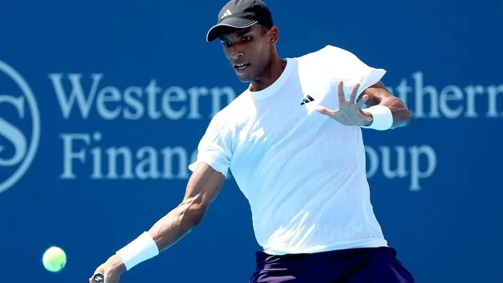 Demande d'annulation de l'affrontement contre l'Israël en Coupe Davis: «Si je me présente en politique, je vous ferai signe» - Félix Auger-Aliassime - TVA Sports