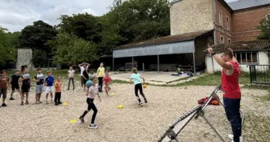 Des éducateurs itinérants amènent le sport dans les villages pour "réduire les disparités entre le milieu rural et urbain"