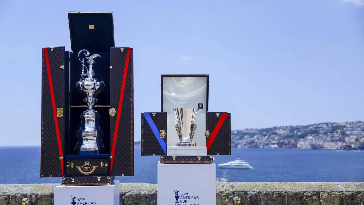 Des équipages mixtes, des épreuves bisannuelles et des budgets plafonnés: la Coupe de l’America annonce de nouvelles règles - Le Temps