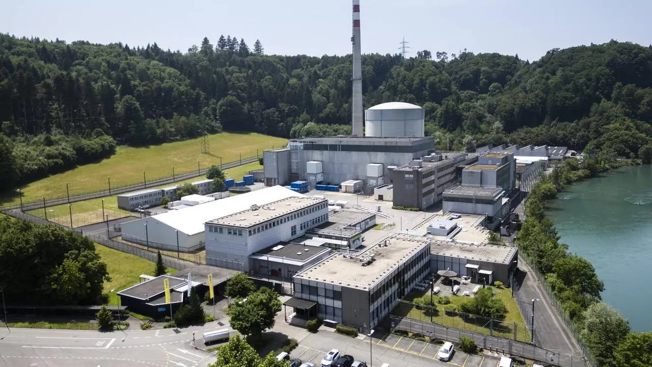 Des poids lourds de l’économie suisse plaident pour la fin de l’interdiction de construire de nouvelles centrales nucléaires - Le Temps