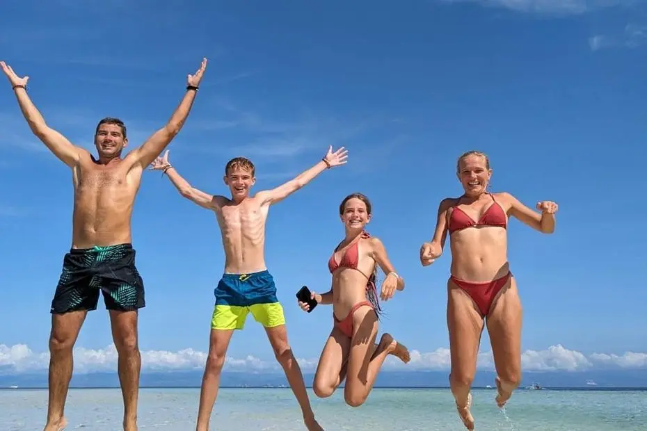 "Dès qu’on rentre, on ne pense qu’à repartir" : une famille d'Albert entame un tour du monde sans date de retour