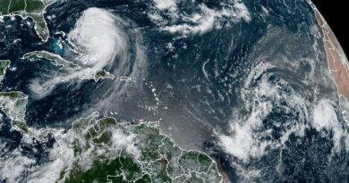 Deux ondes tropicales sous étroite surveillance dans l’Atlantique : une menace potentielle pour les Petites Antilles en fin de semaine
