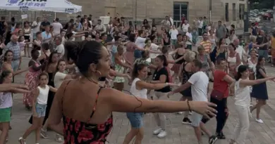 Dole. Près de 400 personnes au rythme des danses latines