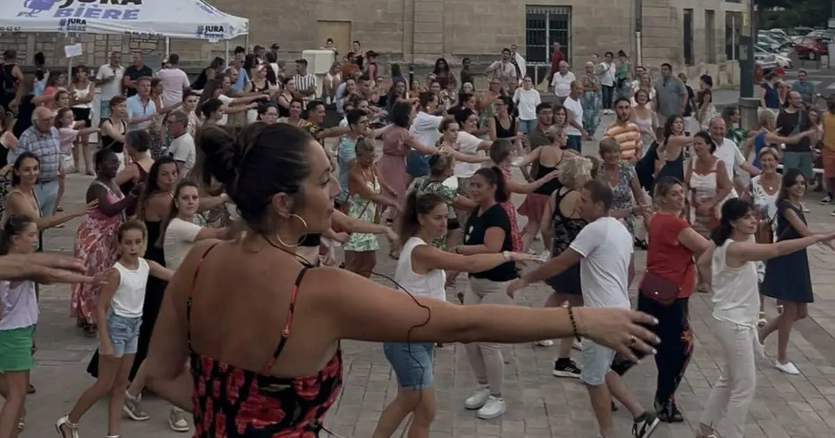 Dole. Près de 400 personnes au rythme des danses latines