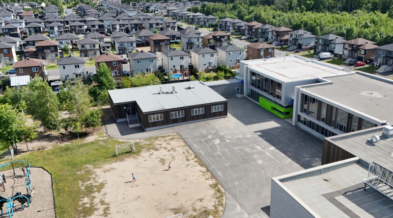 Dossier | Préfabriquées | Des classes qui ont de la classe (2 articles)