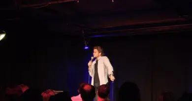 "Drôle Zurich", quand l'humour francophone conquiert la Suisse alémanique