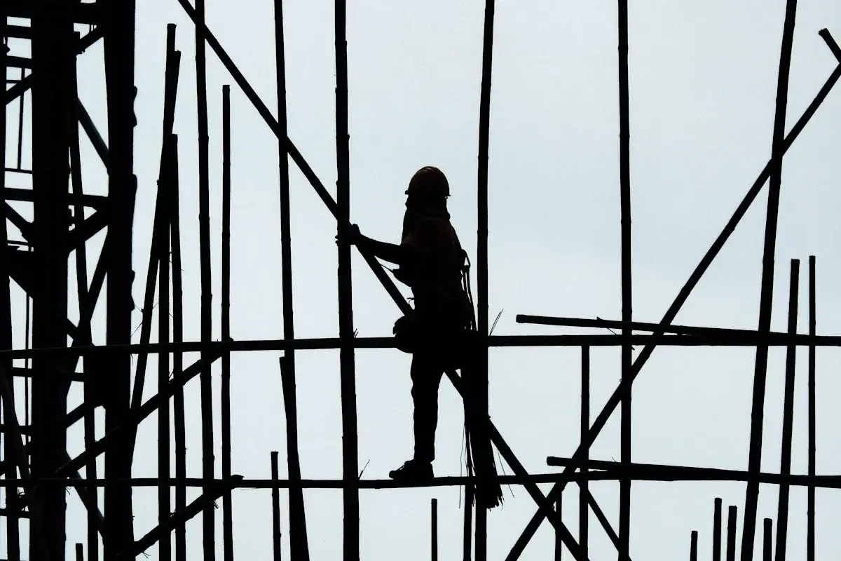 femme travail chantier