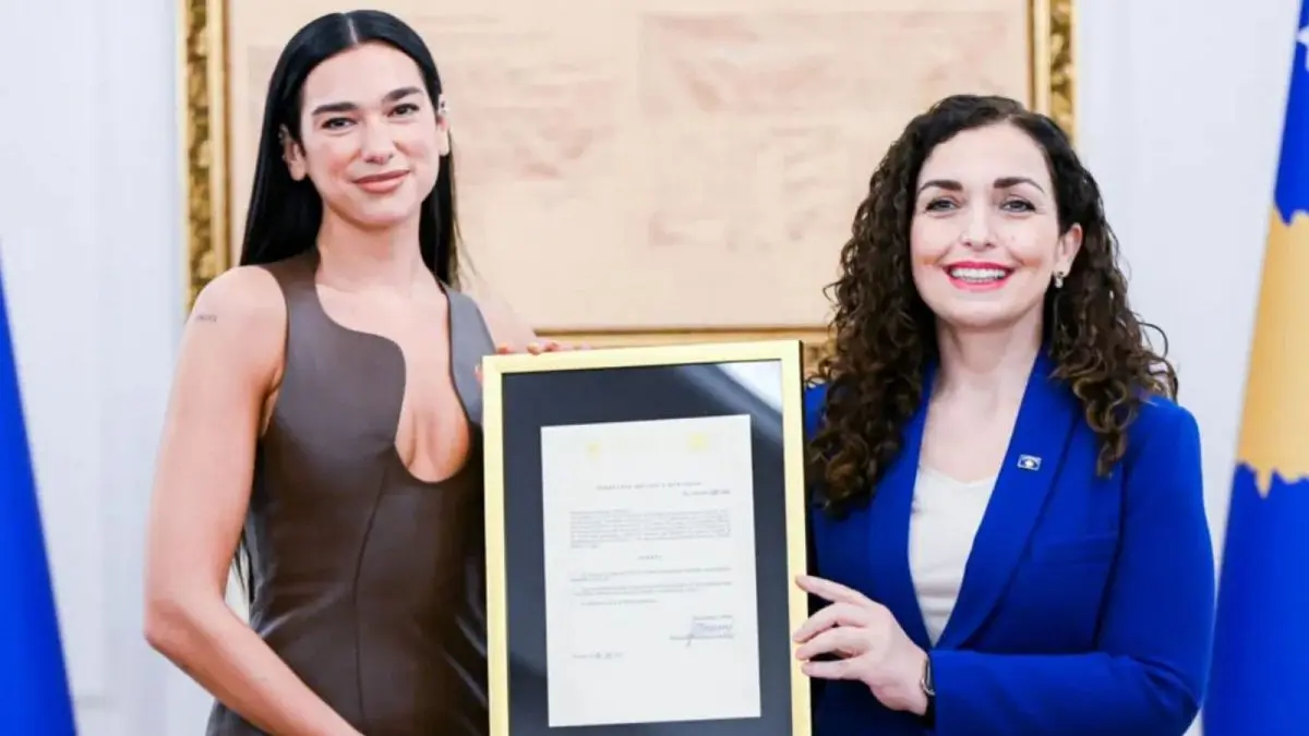 Dua Lipa devient citoyenne du Kosovo