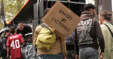 ENQUÊTE. "Ils n’en ont rien à cirer". Les rave party et l'environnement : le vert à moitié plein