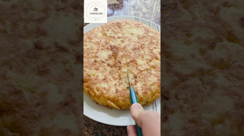 Easy Delicious Spanish Tortilla with potatoes! Tortilla espagnole avec pommes de terre 🤩