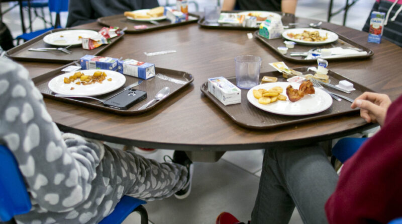 École surpeuplée à Châteauguay | Des élèves contraints de dîner à 10 h 30
