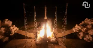 Elon Musk tacle Mercedes, 3e vol réussi d'Ariane 6, voitures thermiques en panne – le récap' de la semaine