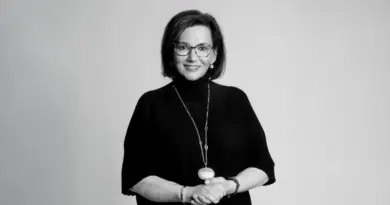 En Afghanistan, “nous assistons à un véritable apartheid de genre”, martèle la sociologue Firouzeh Nahavandi - RTBF Actus