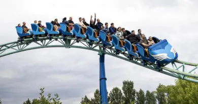 En France, des parcs d’attractions toujours plus grands : “Pour les adolescents, c’est un rite de passage”