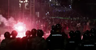 En Serbie, de nouveaux heurts entre manifestants anticorruption et police