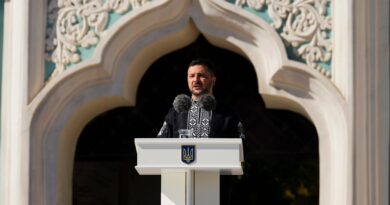 En direct, guerre en Ukraine : la présence de troupes occidentales en cas de cessez-le-feu est « importante » pour Kiev, affirme Volodymyr Zelensky
