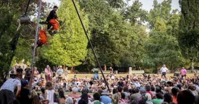 En images. Le festival Un air de vacances prend ses aises au parc Beaumont