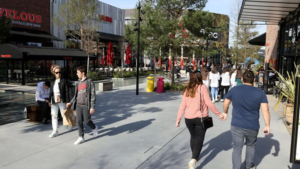 « En vingt jours, il aurait gagné 4 000 euros » : il vendait des contrefaçons Apple devant le Darty de Claye-Souilly