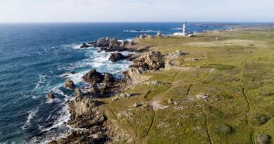 Entre vents, phares et légendes : prendrez-vous la route d’Ouessant pour 48 heures ?