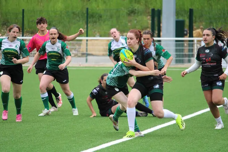 Envie d’essayer le rugby ? L’équipe féminine de Châlons recrute !