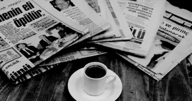 news, headline, breaking news, newspaper, journalism, media, press, microphone, TV