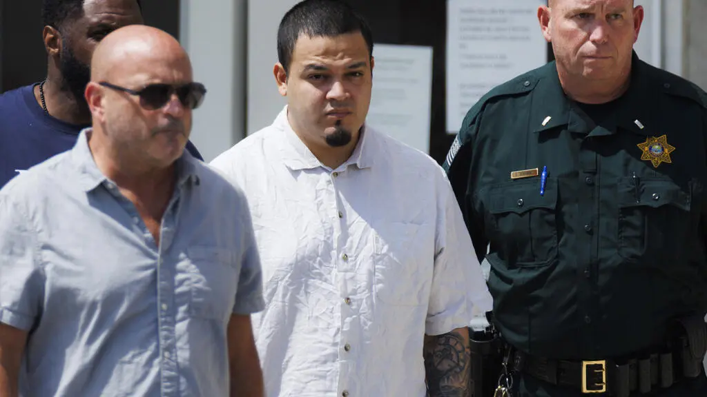 États-Unis : déjà expulsé à tort, le Salvadorien Abrego Garcia pourrait être envoyé en Ouganda