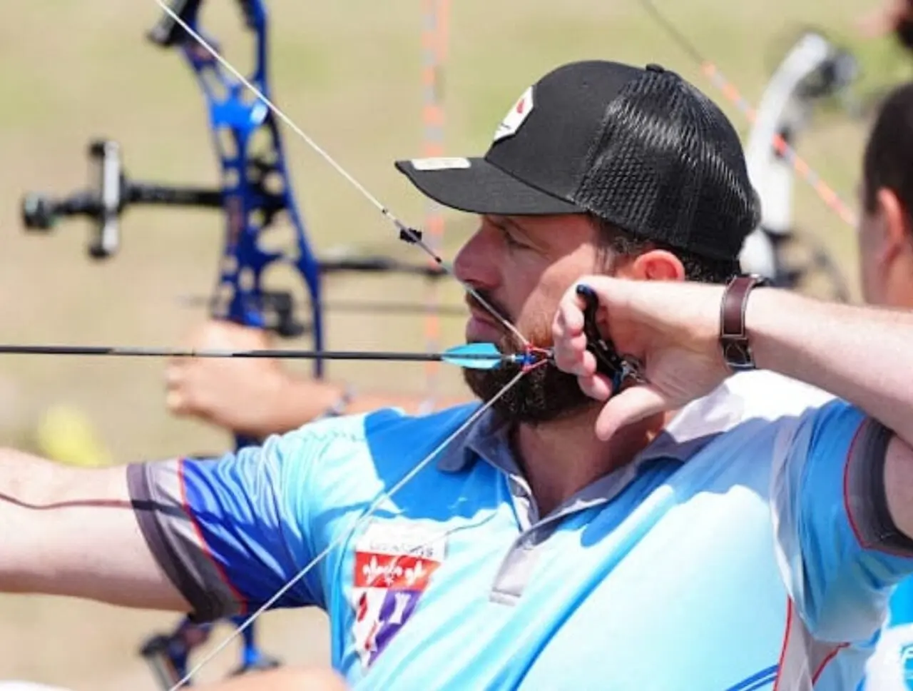 Eure : six ans après ses débuts, cet archer est médaillé d'argent au championnat de France
