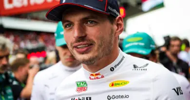 F1 : Même s'il n'a pas d'équipe, ce champion du monde veut recruter Verstappen en priorité !
