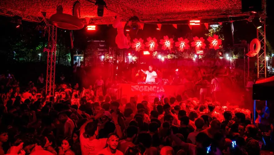 Feria de Béziers : "J’aime la bringue, j’adore ça", tout le monde connaît DJ Cassou, vraiment ?