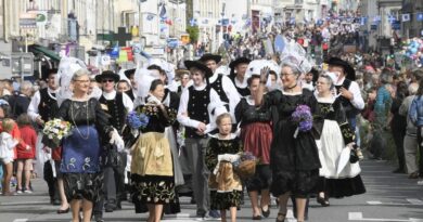 Festival des Filets Bleus : la culture bretonne mise à l’honneur dans une parade d’exception