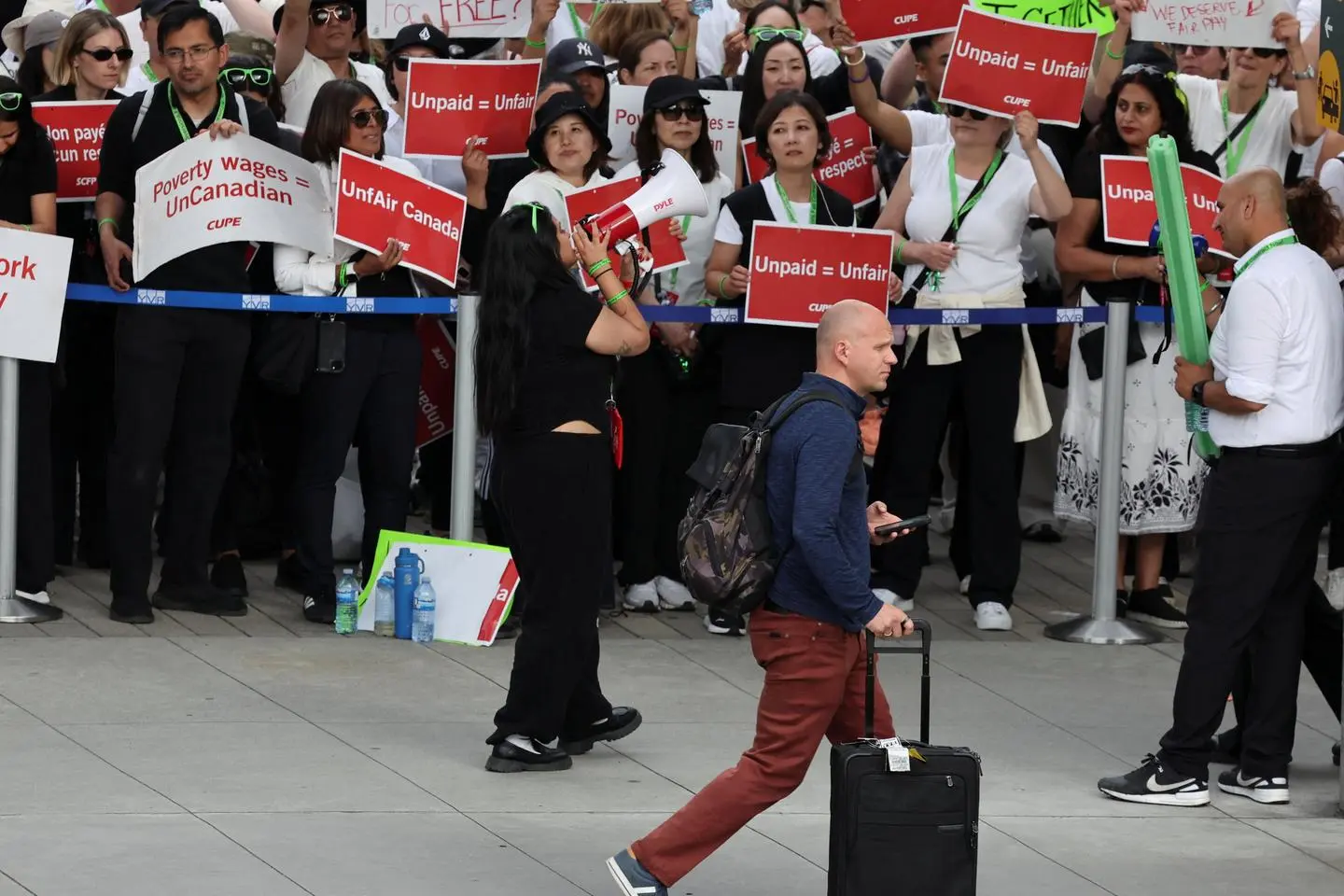 Fin de la grève du personnel de bord à Air Canada après un accord avec la compagnie aérienne