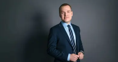 Finlande : le député Eemeli Peltonen retrouvé mort dans le Parlement