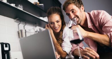 Foire aux vins : les 16 meilleures cuvées à dénicher chez les cavistes en ligne