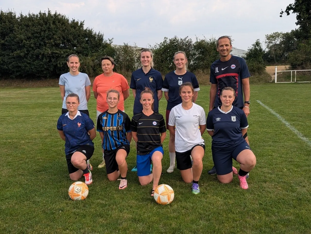Football : créée à l'intersaison, l'équipe féminine senior du Molay-Littry recherche sa gardienne