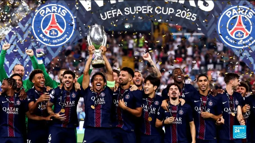 Football : le Paris Saint Germain s'offre la Supercoupe au bout du suspense