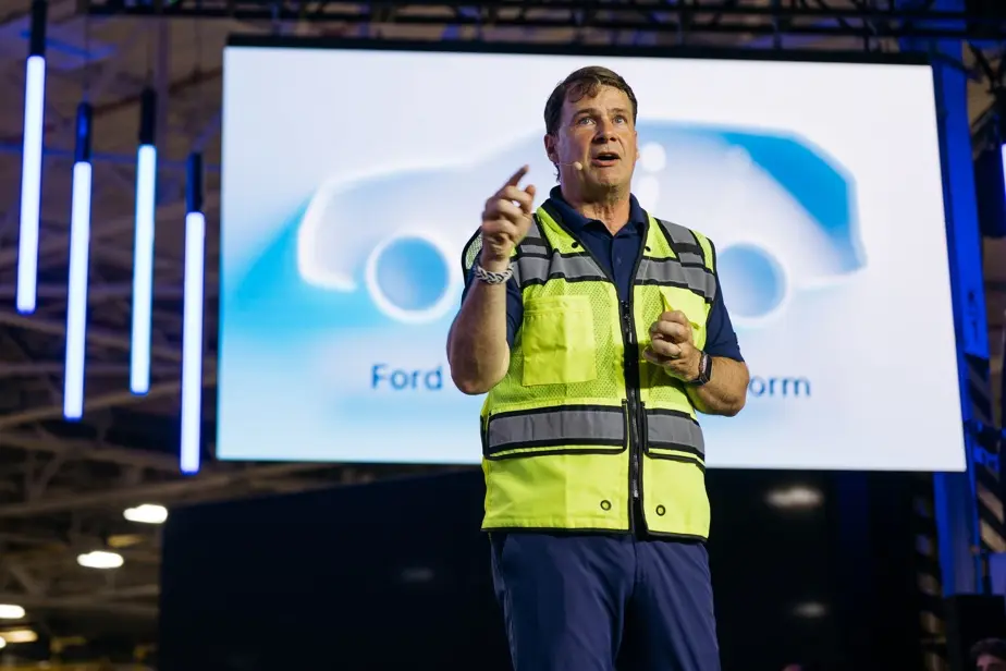 Ford | Une camionnette intermédiaire abordable pour la relance électrique