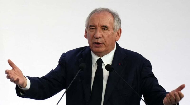 France: François Bayrou exhorte à réduire la dette; vote de confiance le 8 septembre