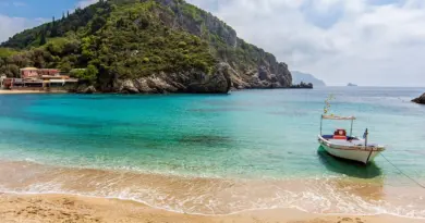 Martinique, Fort-de-France, beach, volcano, palm, rainforest, Creole, boat, island