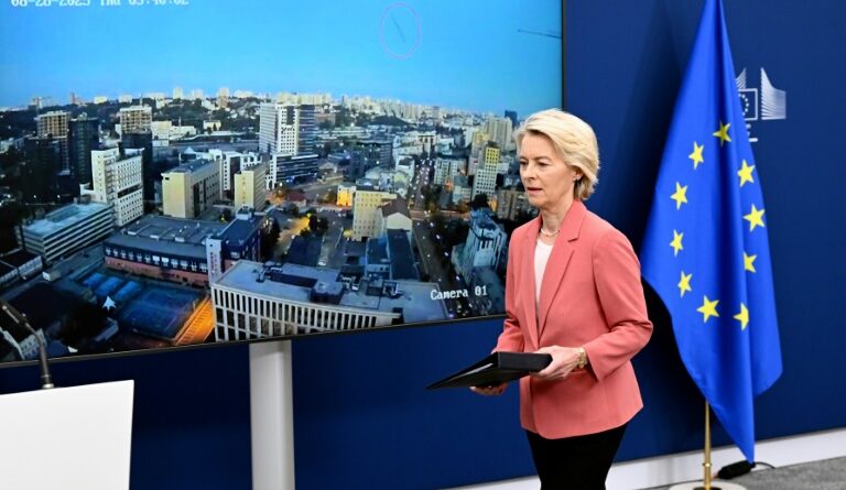 Frappes sur Kiev : l'UE convoque l'ambassadeur russe