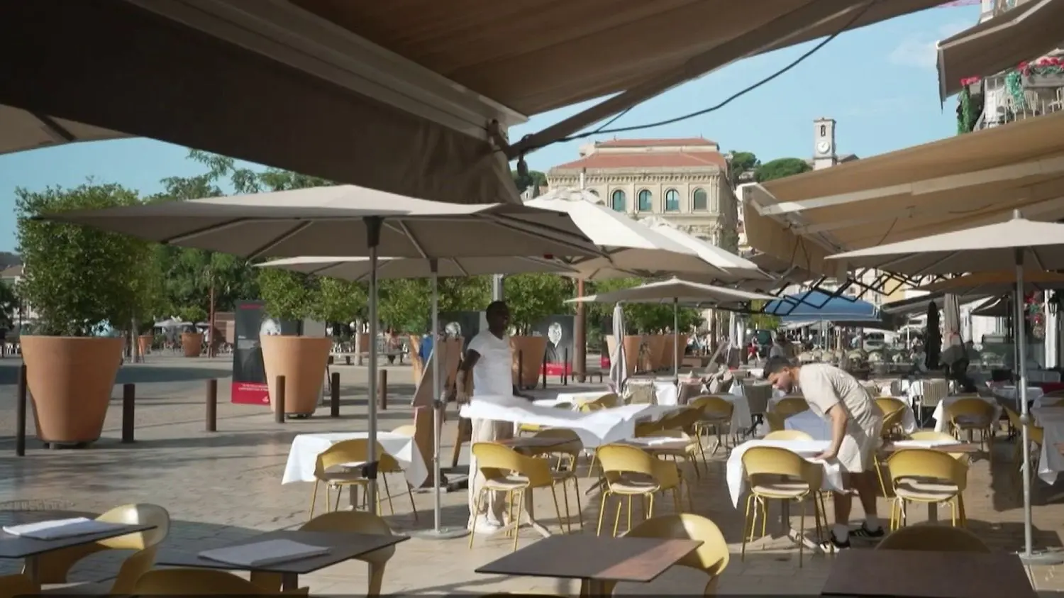 Fréquentation des restaurants : le week-end du 15 août peut-il sauver un été morose ?