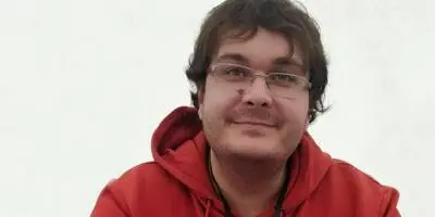 Geoffrey Vibrac, l’auteur des Enquêtes Touloises, bientôt en dédicace à Grasse avec ses polars judiciaires