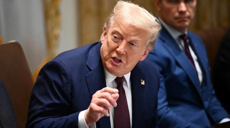Gros revers judiciaire pour les droits de douane de Trump, l’affaire ira devant la Cour suprême
