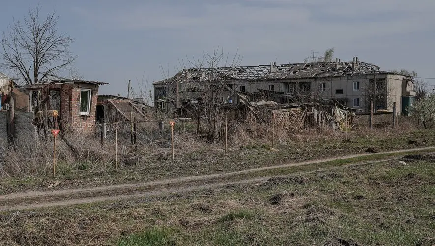 Guerre en Ukraine : Louhansk, nouvelle "destination" de vacances ? La Russie prévoit de transformer les ruines de la région occupée en vitrine touristique