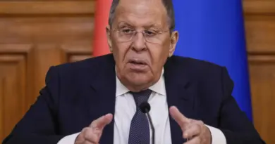 Guerre en Ukraine: «Pas de rencontre prévue» entre Poutine et Zelensky, affirme Sergueï Lavrov sur NBC