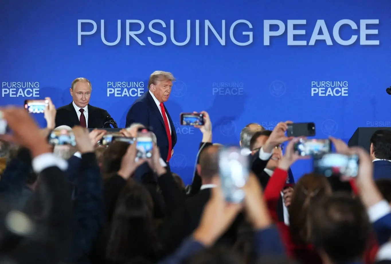 Guerre en Ukraine : après la rencontre Trump et Poutine en Alaska, un sommet qui ne règle rien - L'Humanité