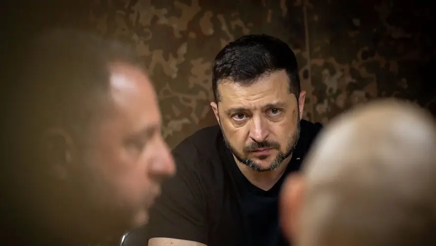 Guerre en Ukraine : écarté du sommet Trump-Poutine, Volodymyr Zelensky exhorte l’Europe à "rester unie" face aux négociations