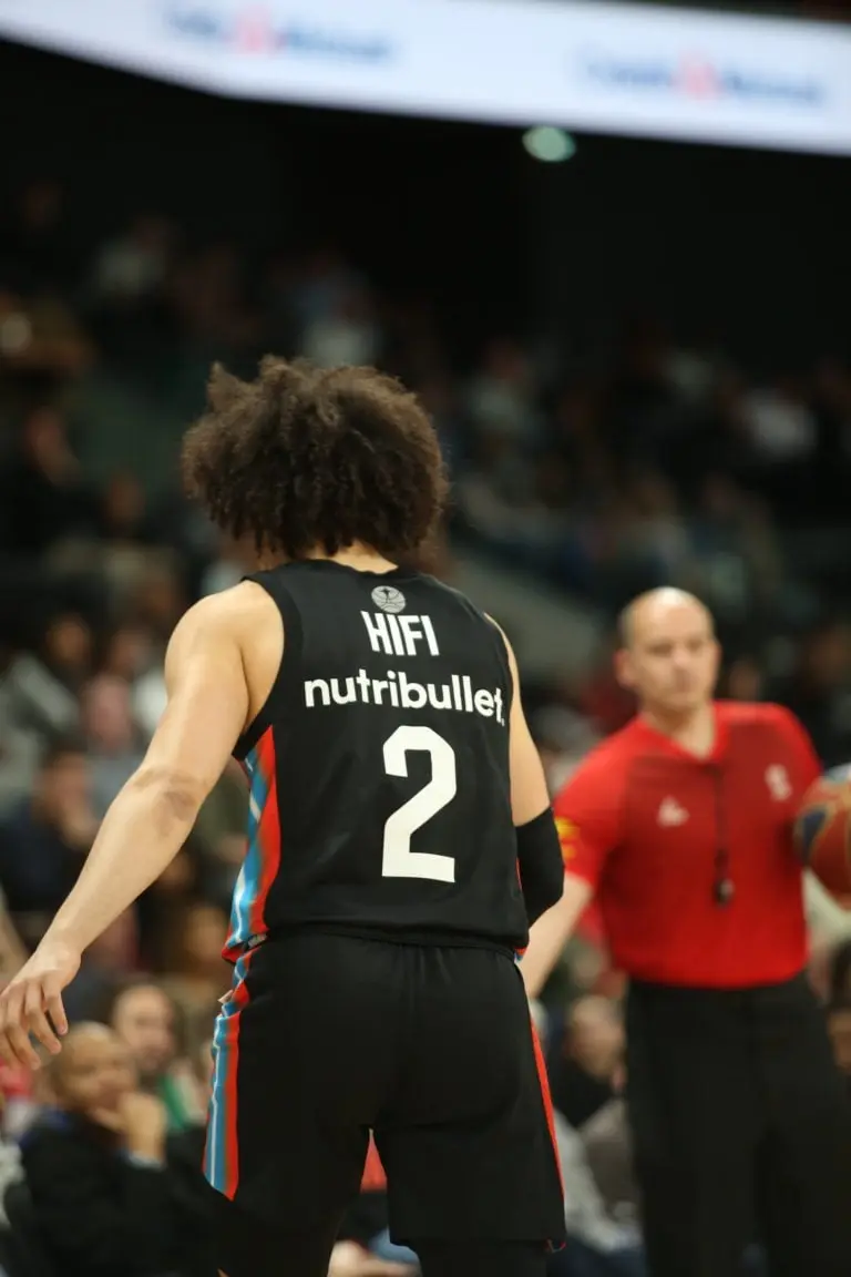 Hifi : « Aider l’équipe de France au maximum »  - ParisBasketball