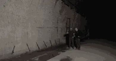 INSOLITE. Dans les vestiges d'une usine nazie enterrée sous la montagne