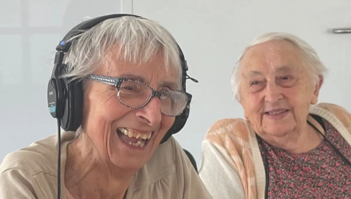 Ici la radio des toujours jeunes - ici