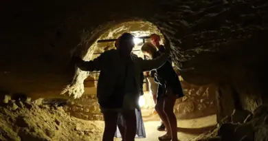 "Il faut garder ce patrimoine", la cave Bacchus, un trésor caché sous vingt mètres de roche